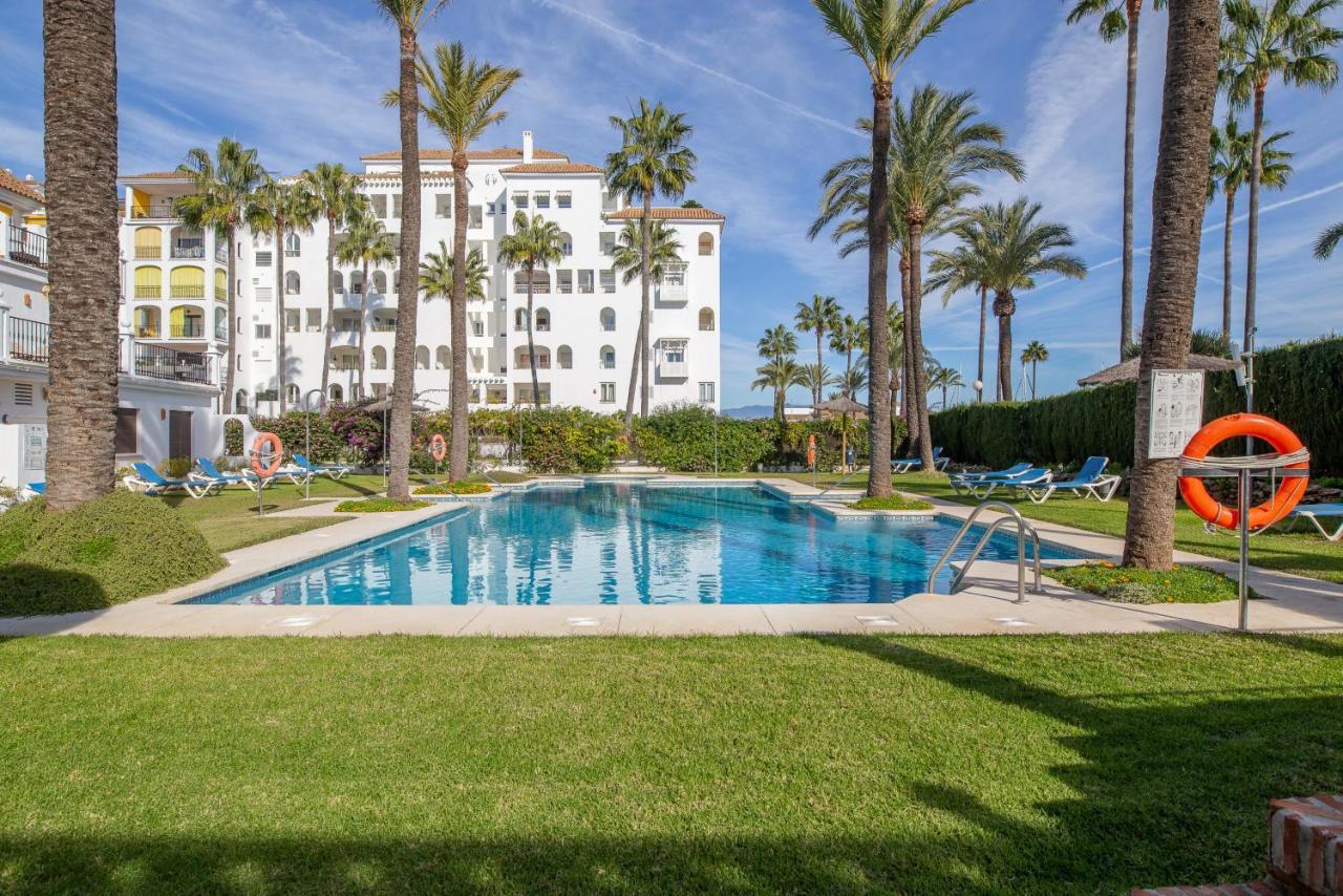 2261-Superb Apt On The Beach, On Duquesa Harbour Манилва Экстерьер фото